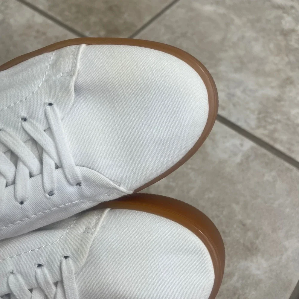 Jenni Kayne White Canvas Platform Sneakers Gum Sole Made in Portugal Size 38/8